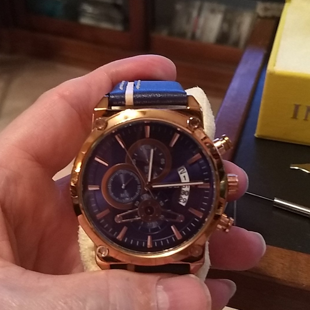 Watch - Picture 2 of 8